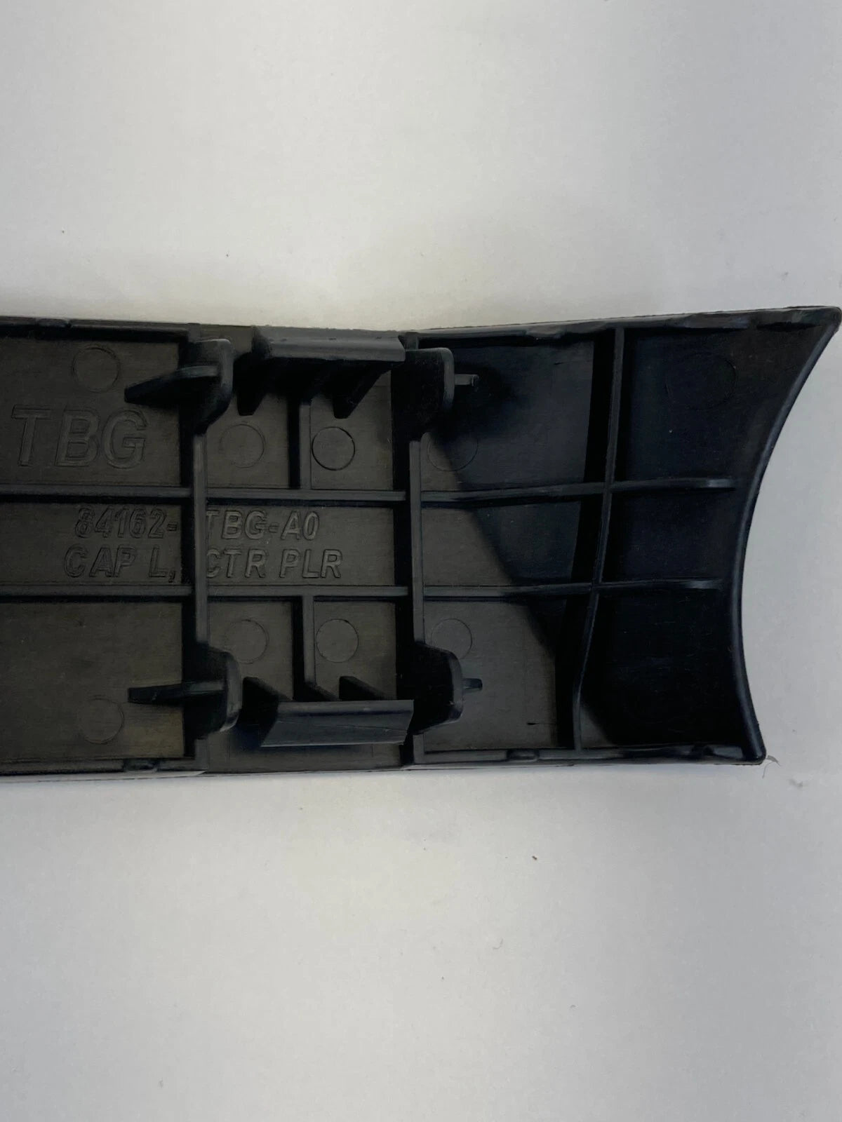 2016-2020 HONDA CIVIC LEFT CENTER PILLAR COVER CAP TRIM 84162-TBG-A0 OEM