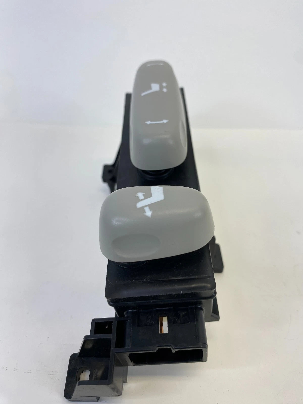 2007-2009 Lexus RX350 Front Right Seat Adjustment Control Switch 18A188 OEM