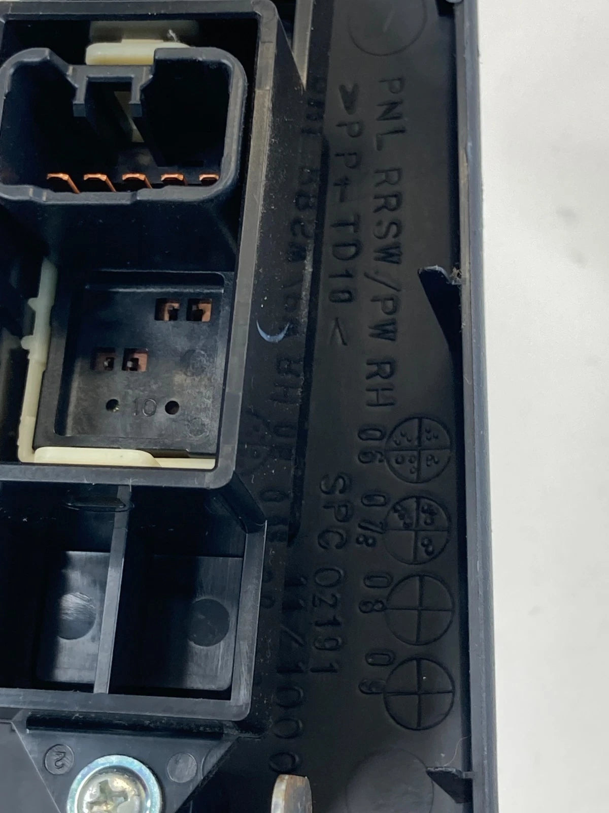 2008-2015 MITSUBISHI LANCER REAR RIGHT DOOR WINDOW SWITCH W/BEZEL MR587944 OEM