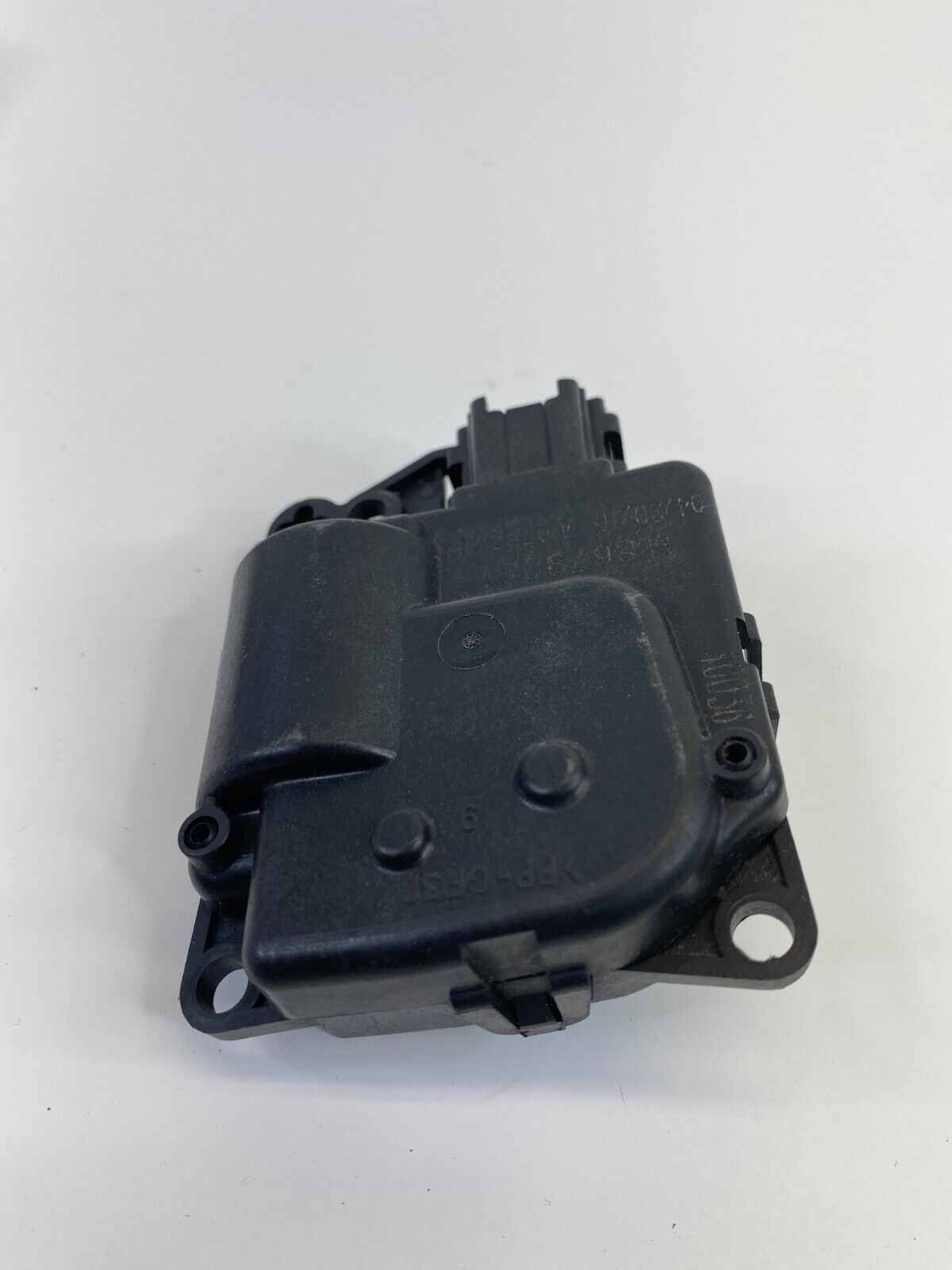 2009-2014 Volkswagen Routan HVAC A/C Heater Blend Door Flap Actuator M8679001