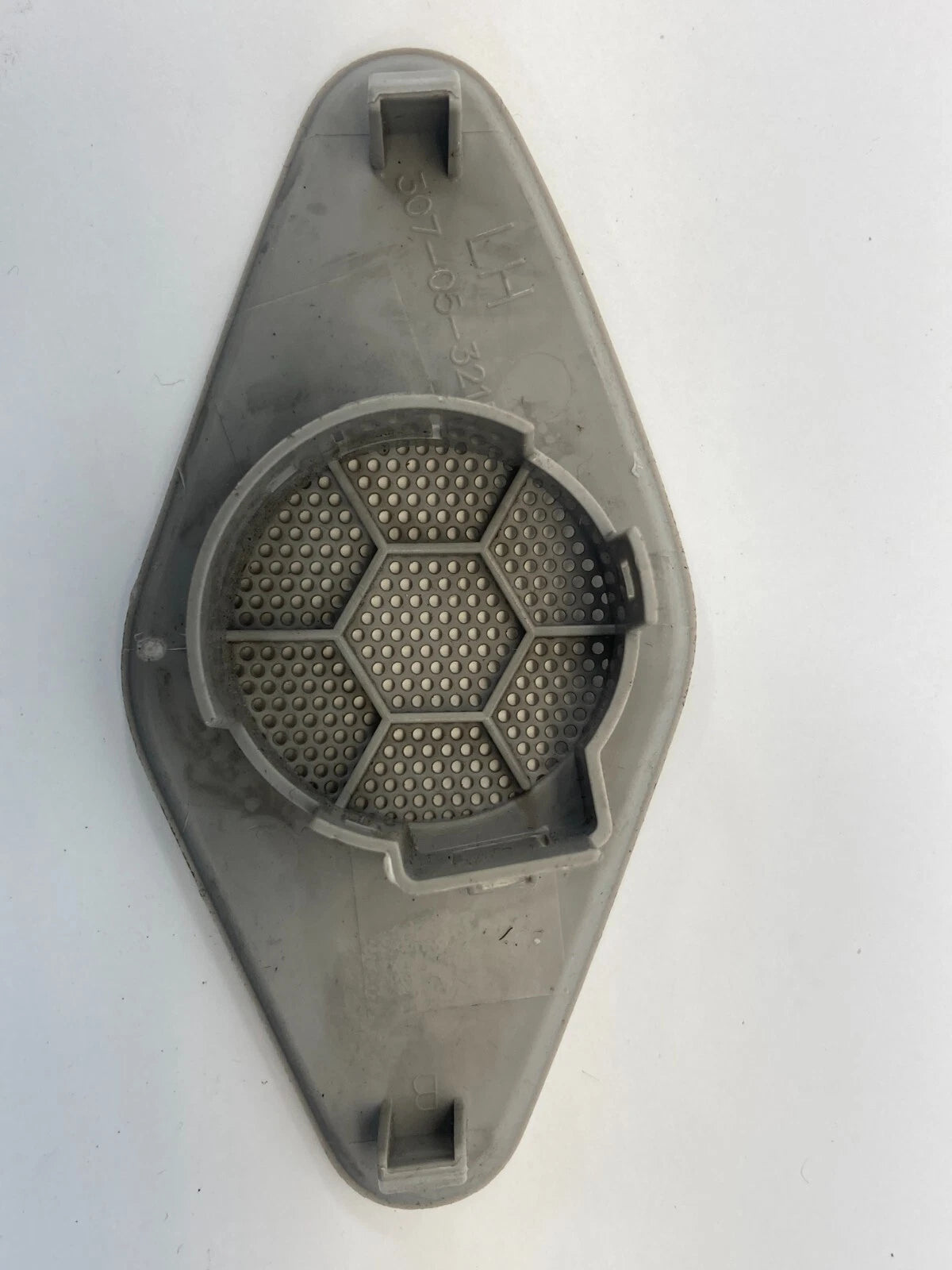 09-17 CHEVROLET TRAVERSE FRONT LEFT PILLAR SPEAKER GRILLER COVER TRIM 30705321E