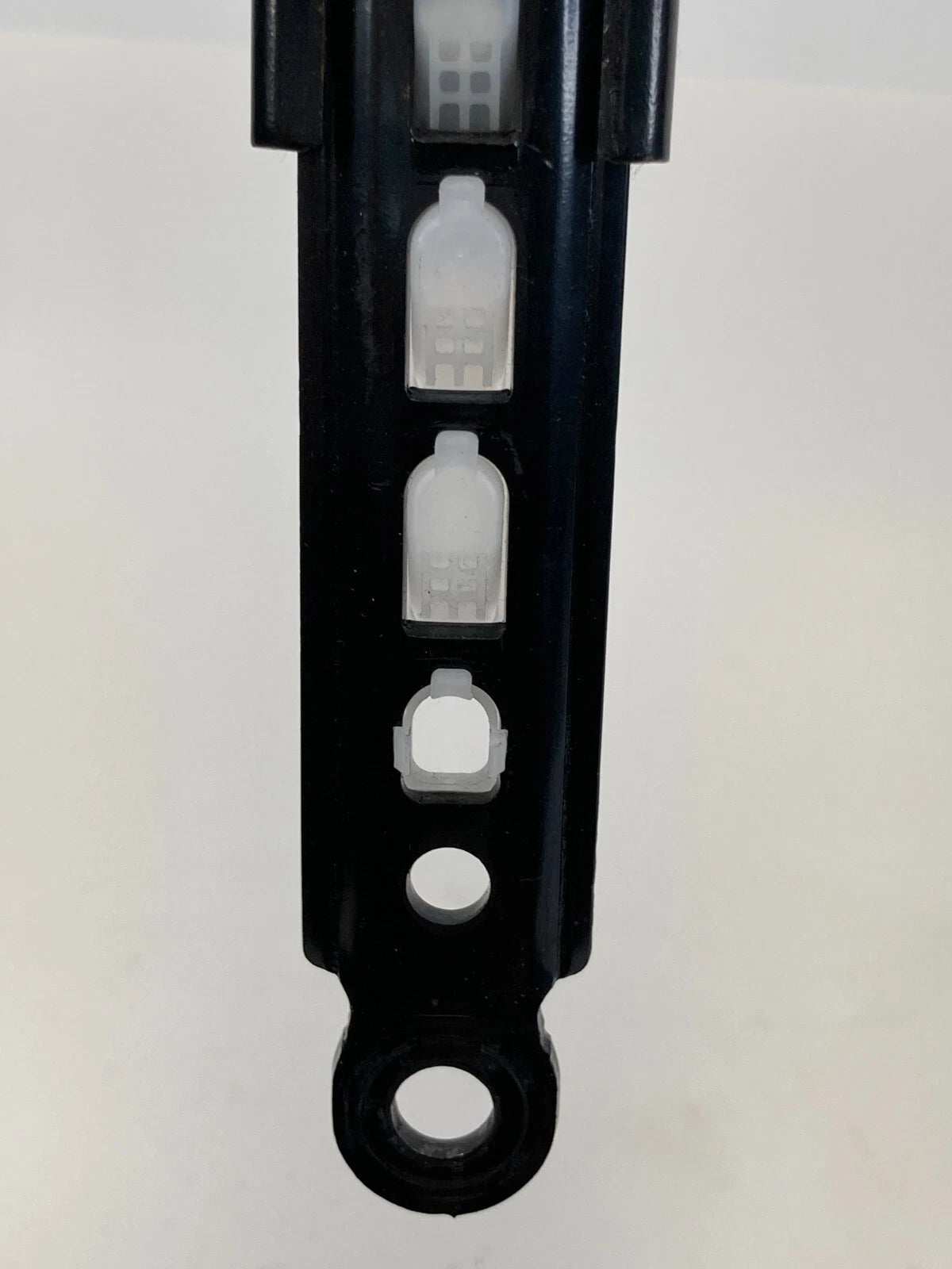 2004-2010 TOYOTA SIENNA FRONT LEFT OR RIGHT SIDE SEAT BELT HEIGHT ADJUSTER OEM