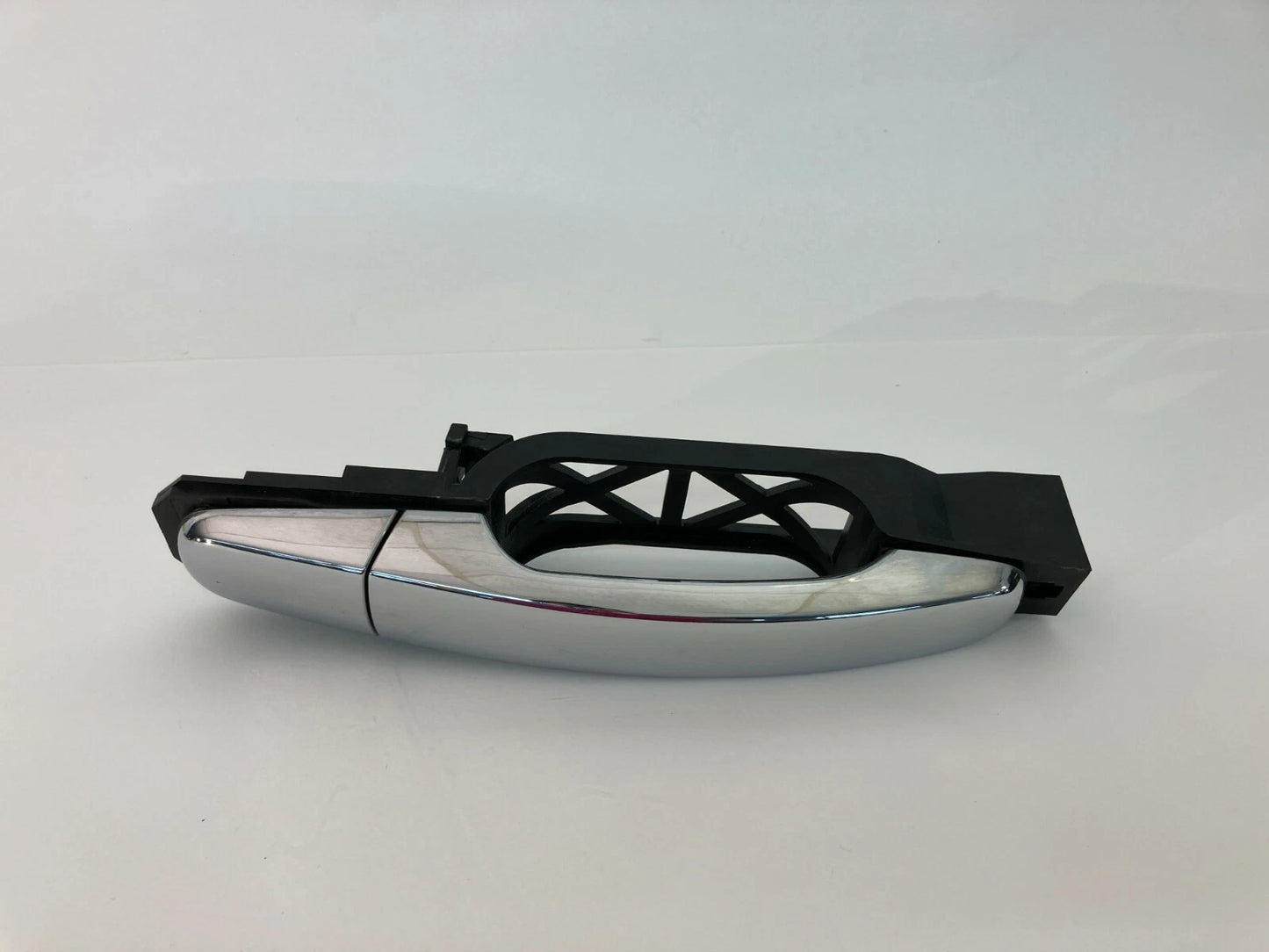 07-10 SATURN OUTLOOK 07-09 AURA REAR LEFT SIDE EXTERIOR DOOR HANDLE ASSEMBLY OEM