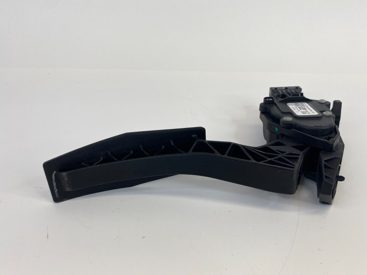 2011-2015 Chevrolet Cruze Accelerator Gas Pedal w/ Position Sensor 13252702