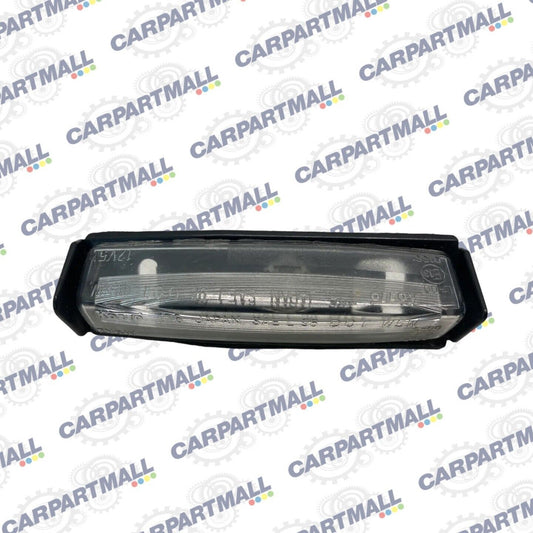 02 03 Lexus ES300 04 05 06 ES330 Trunk Lid License Plate Light Lamp Molding Trim