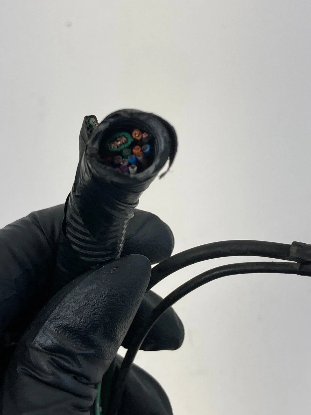 2007 08 09 2010 Nissan Altima 2.5L A/T ABS Pump Anti Lock Brake Connector Plug