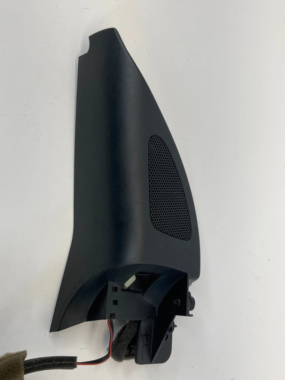 2006-2009 VOLKSWAGEN GTI FRONT LEFT SIDE DOOR MIRROR CORNER TRIM 1K0837993B OEM