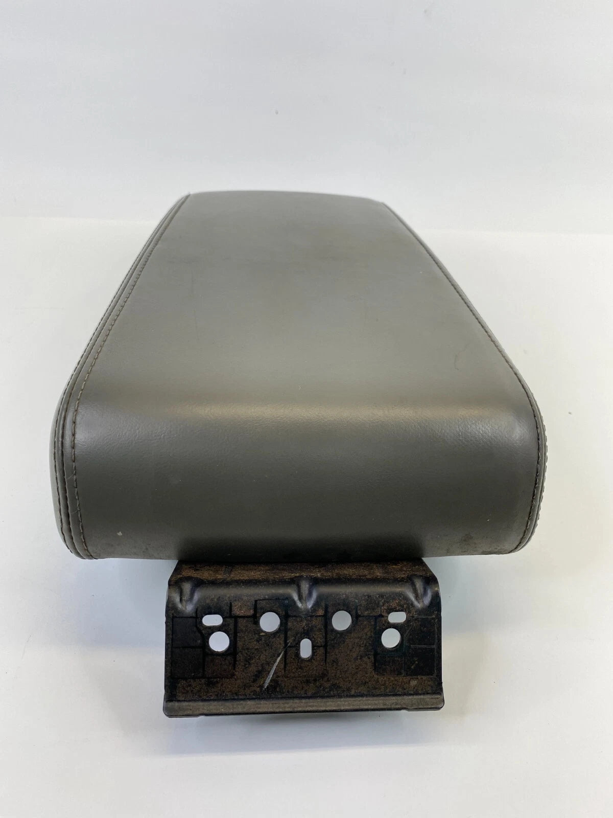 08 09 10 CHRYSLER 300 CHARGER CENTER CONSOLE LID ARMREST STORAGE COMPARTMENT OEM