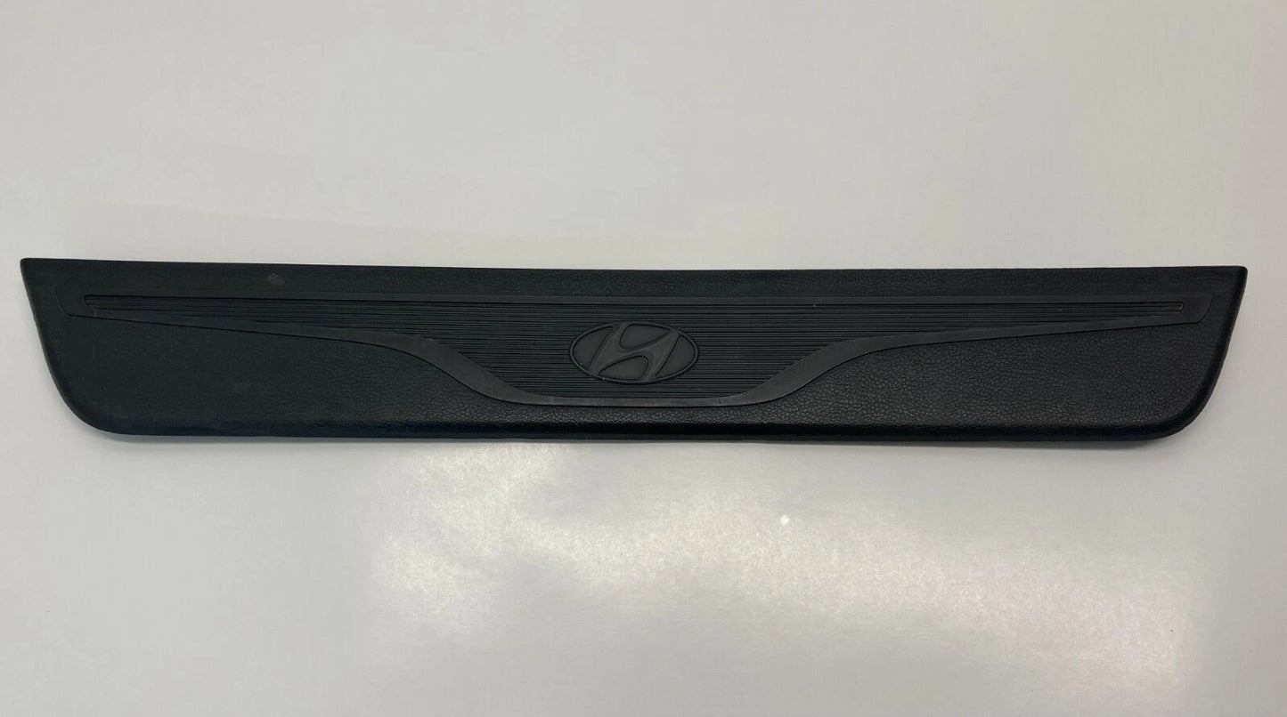 11-13 HYUNDAI ELANTRA FRONT LEFT DRIVER DOOR STEP SILL SCUFF PLATE 858723Y000 US