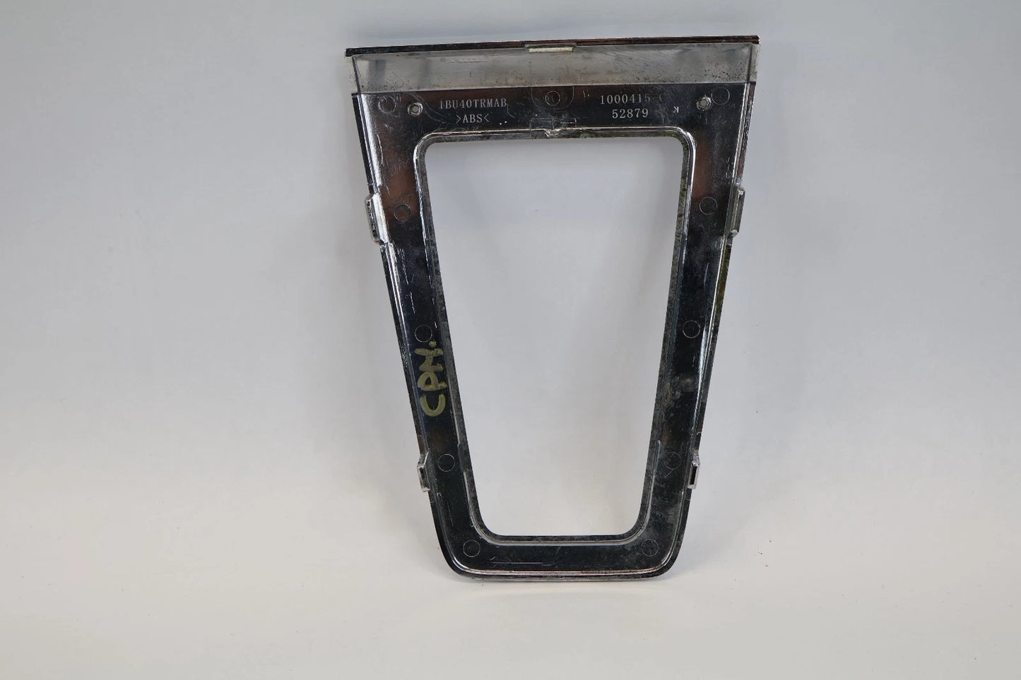 2008-2010 DODGE AVENGER CENTER CONSOLE SHIFTER BEZEL CHROME TRIM OEM 1BU40TRMAB