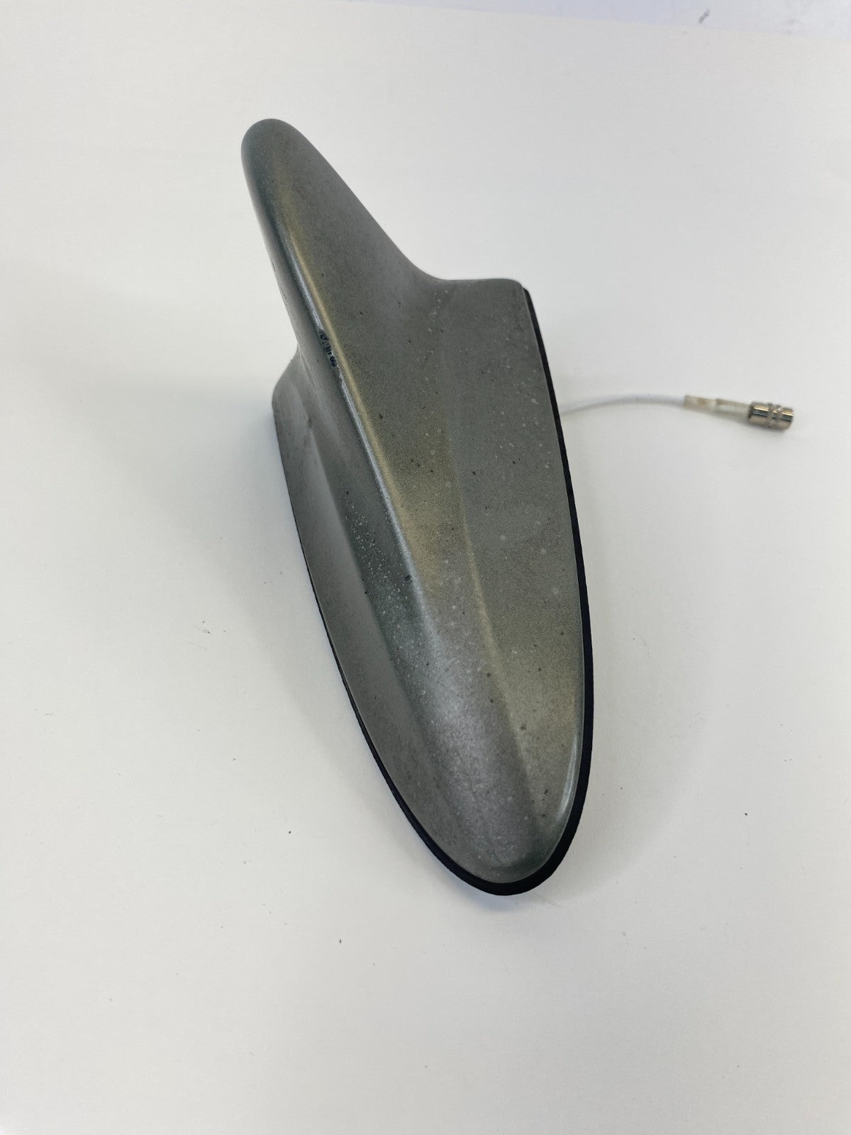 2009 2010 Hyundai Sonata SEDAN Roof Mount Shark Radio Antenna Mast OEM