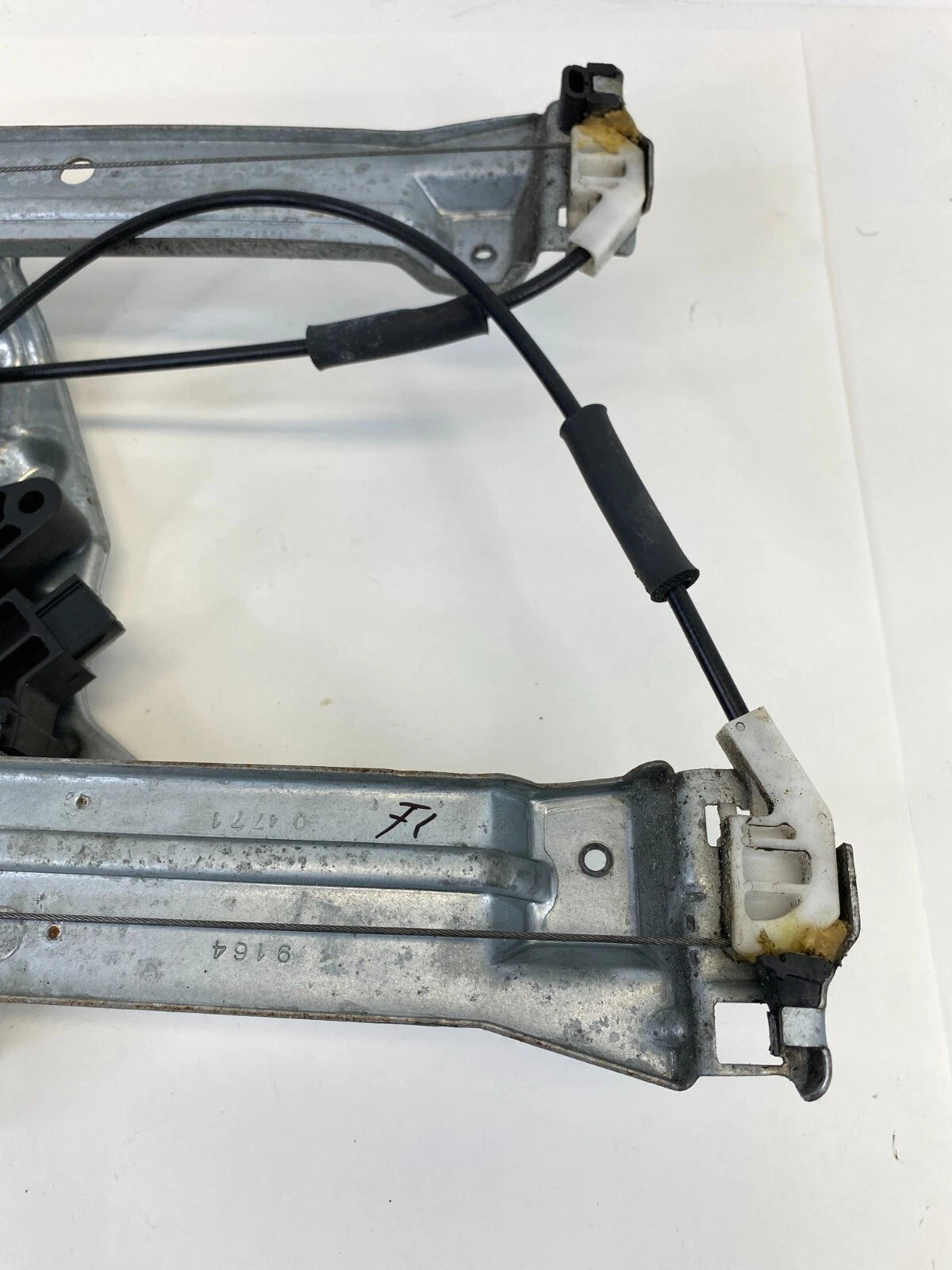 2004-2012 MITSUBISHI GALANT FRONT LEFT POWER DOOR WINDOW MOTOR W/ REGULATOR OEM