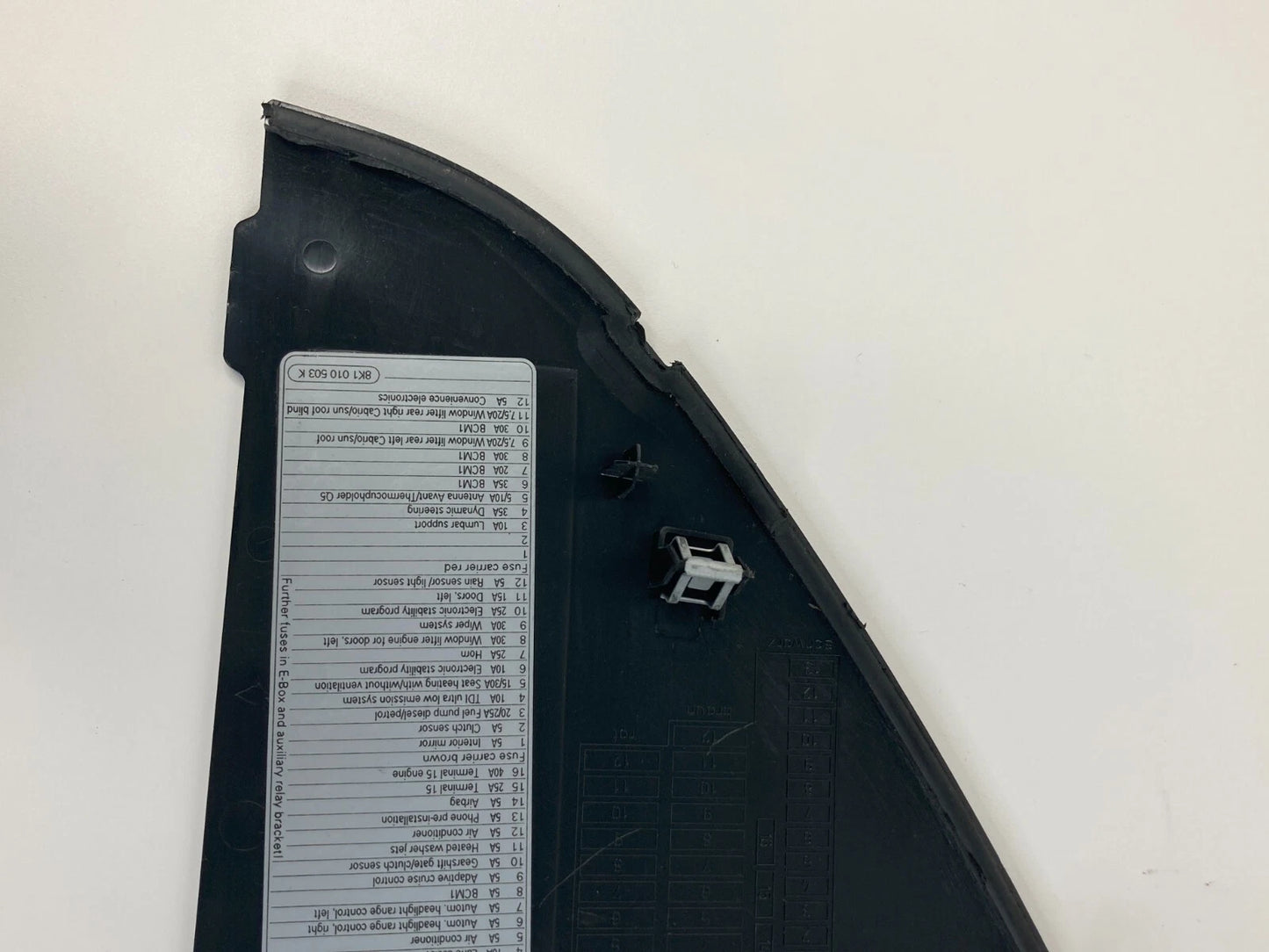2012-2016 AUDI A4 QUATTRO DASH PANEL LEFT SIDE END CAP COVER 8K0-857-085-B OEM