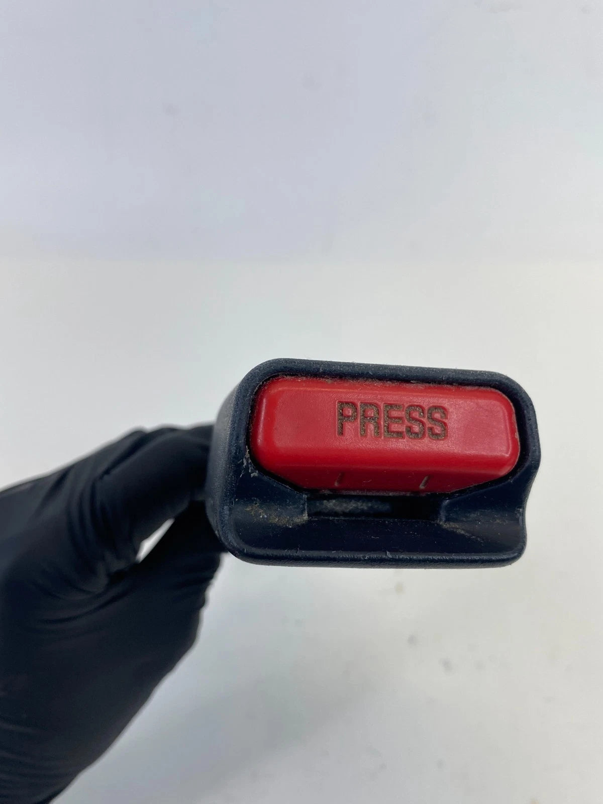 13-20 2013-2020 Nissan Pathfinder Front Left Driver Seat Belt Buckle Adapter OEM