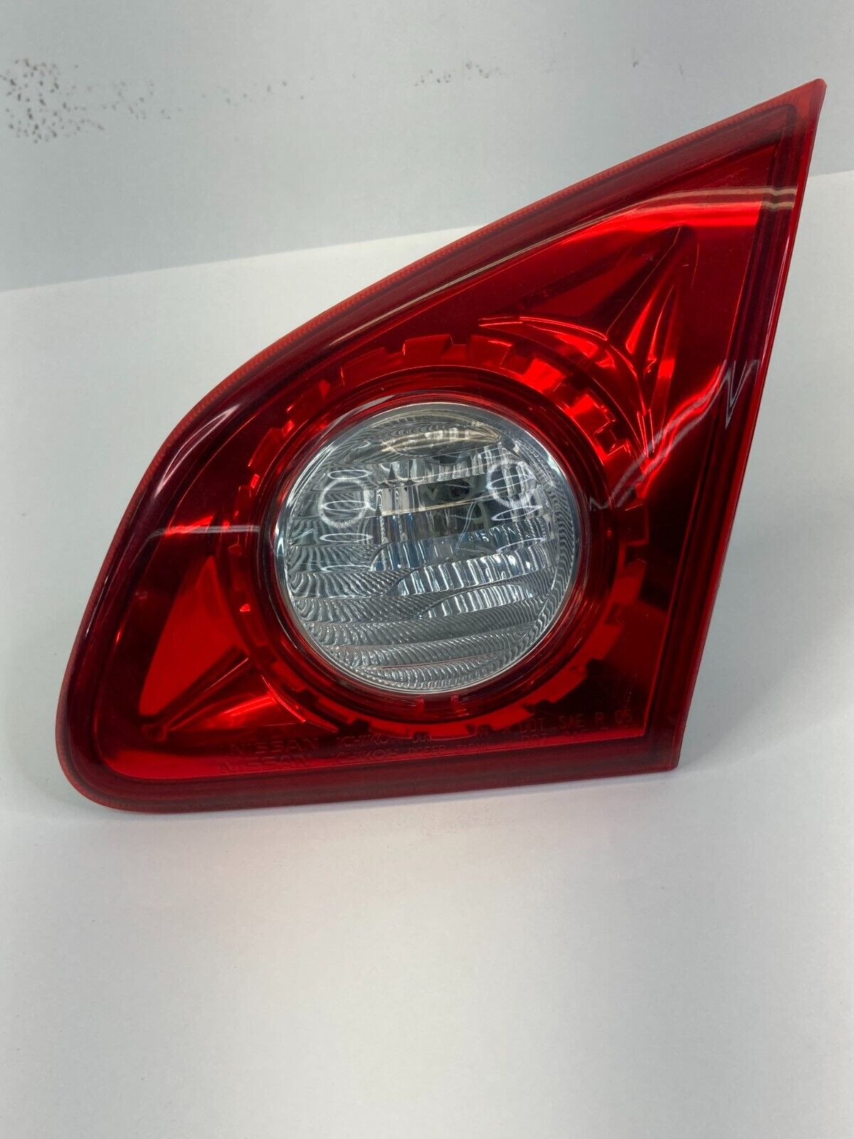 2008-2013 Nissan Rogue SUV Rear Right Inner Liftgate Tail Light Taillight Assy