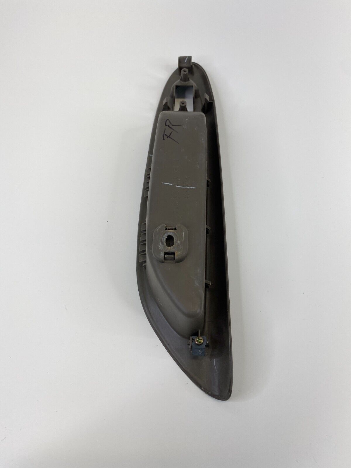 2000-2003 Mazda MPV Front Right Side Door Window Switch Bezel Trim LC63-68-4L1