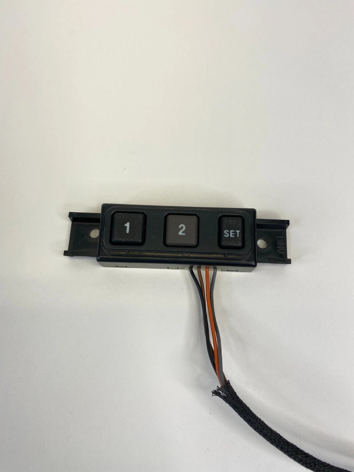 1999-2004 JEEP GRAND CHEROKEE FRONT LEFT DOOR SWITCH MEMORY SEAT DRIVERS OEM