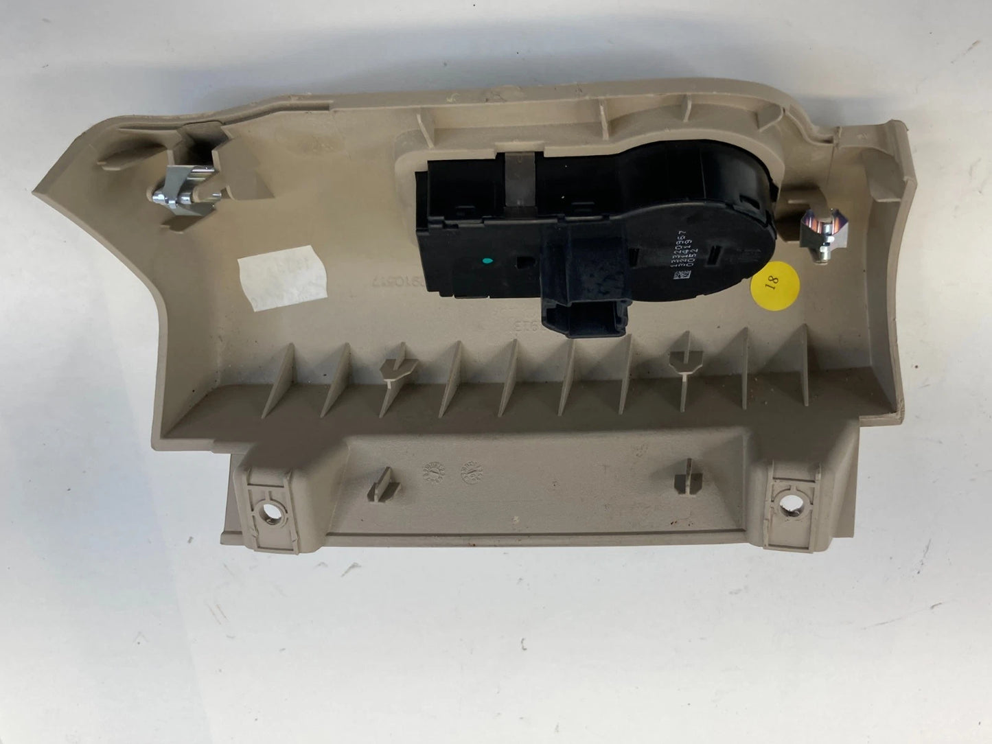 2011-2017 BUICK REGAL HEADLIGHT FOG LIGHT SWITCH WITH BEZEL OEM 13241913