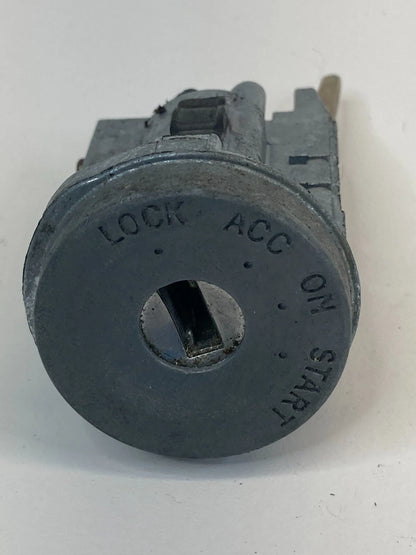 03 04 TOYOTA COROLLA 03-05 MATRIX IGNITION SWITCH LOCK CYLINDER W/ KEY OEM