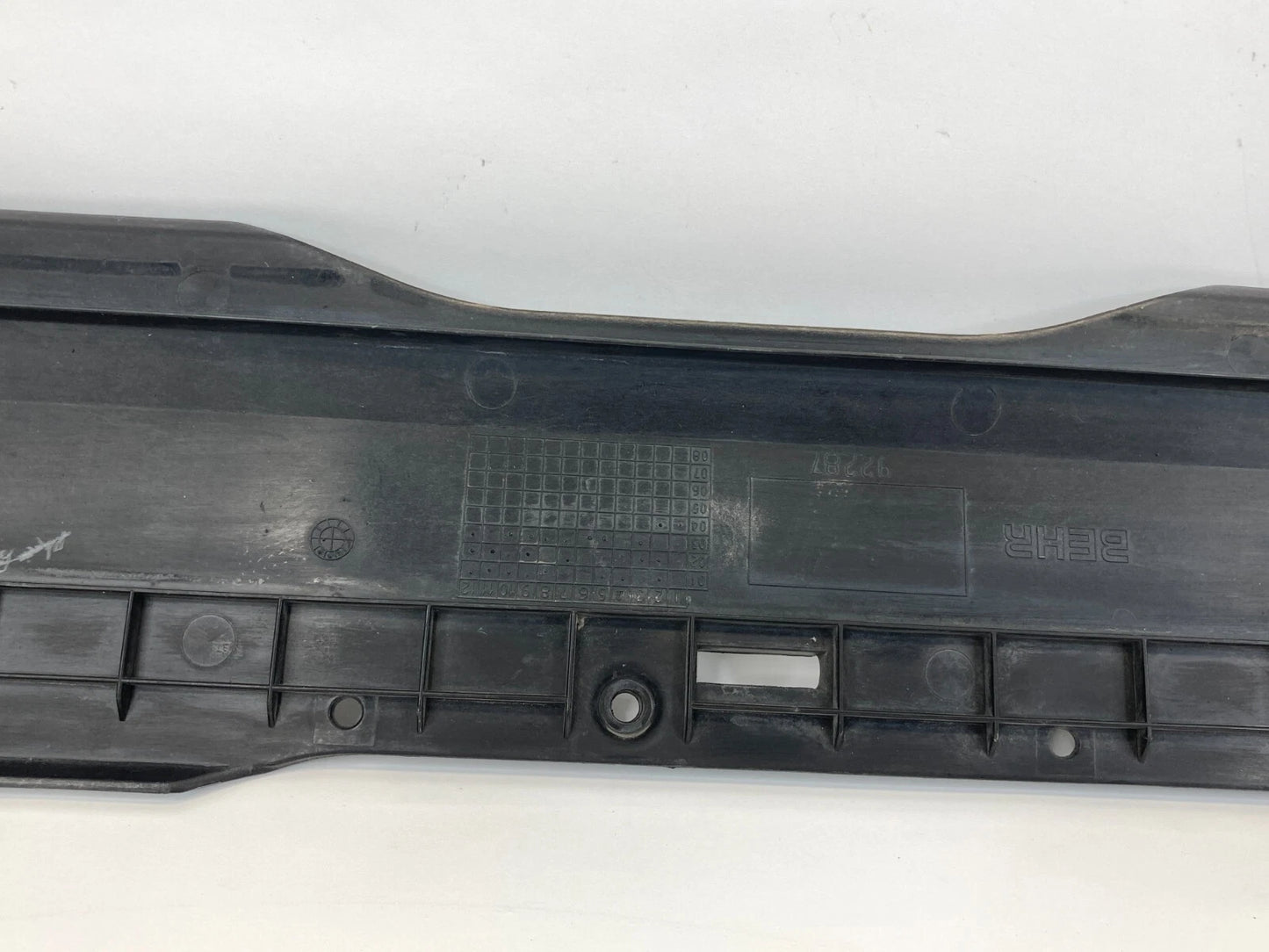 2002-2004 BMW 745I 745LI UPPER RADIATOR SUPPORT BRACKET COVER 17117507971 OEM