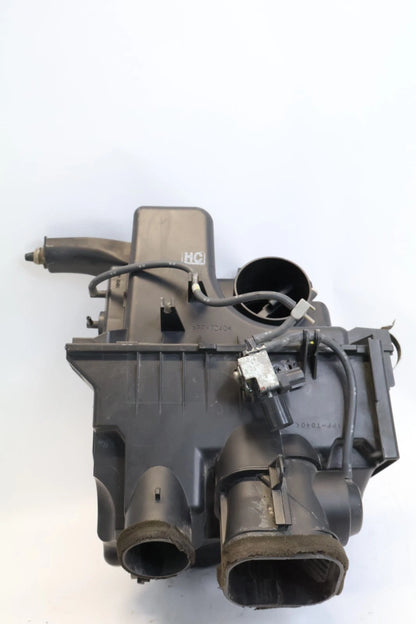 2011-2014 TOYOTA SIENNA 3.5L V6 ENGINE AIR INTAKE CLEANER FILTER BOX 17070-0P015