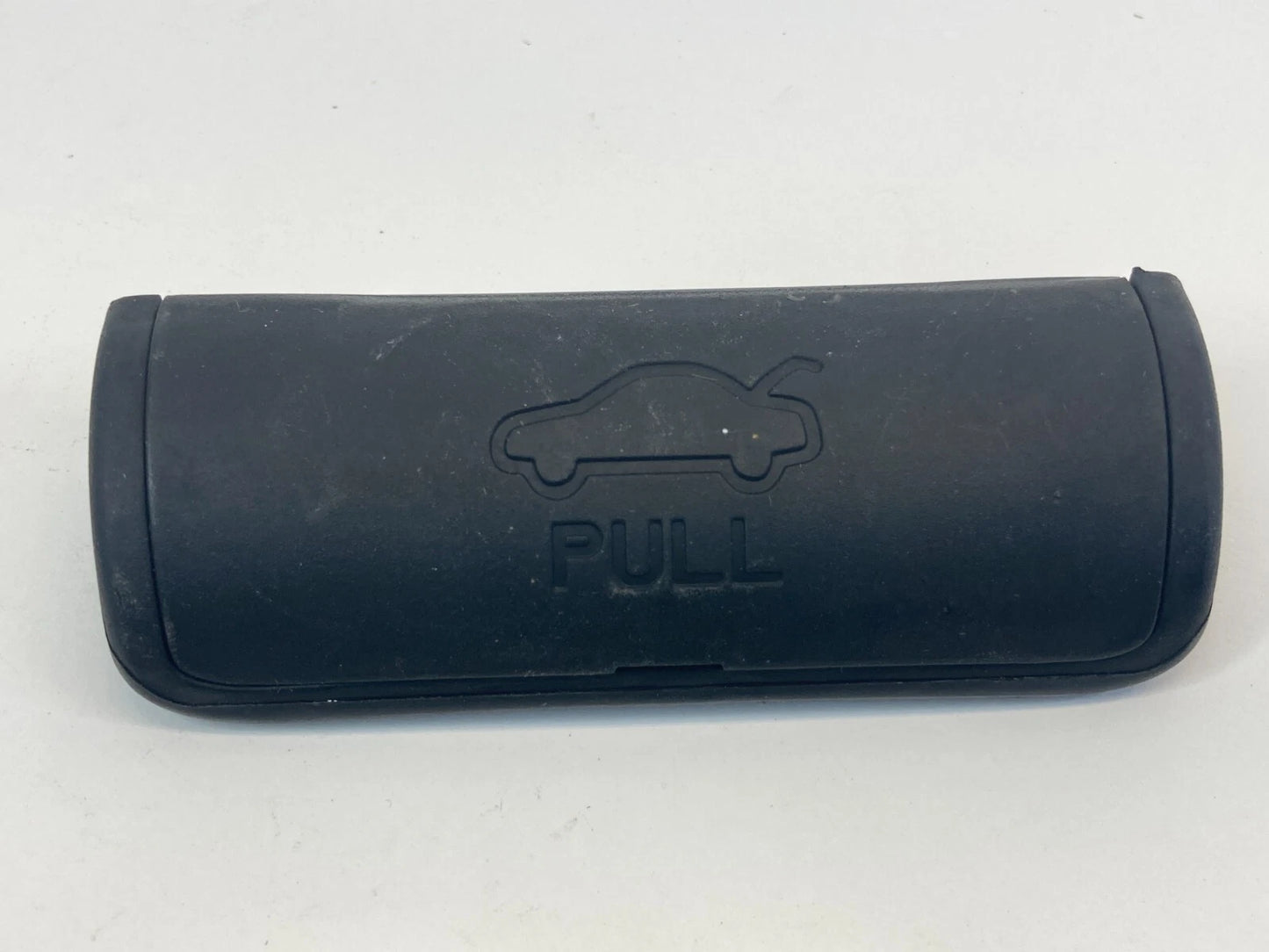 2011-2014 HYUNDAI SONATA SEDAN REAR TRUNK DECK LID INTERIOR PULL HANDLE OEM