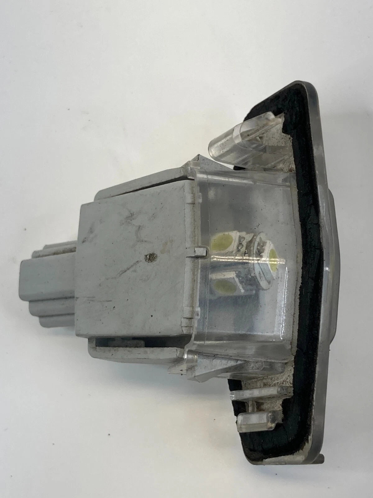 08-17 HONDA ACCORD SEDAN REAR LEFT OR RIGHT TRUNK LID LICENSE PLATE LIGHT LAMP