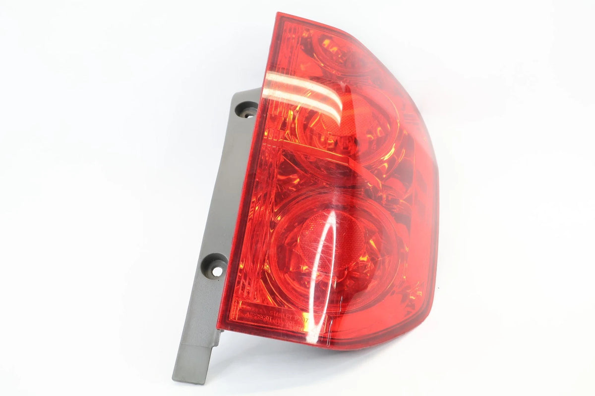 2003 2004 2005 HONDA PILOT RIGHT PASSENGER SIDE TAIL LIGHT LAMP TAILLIGHT OEM