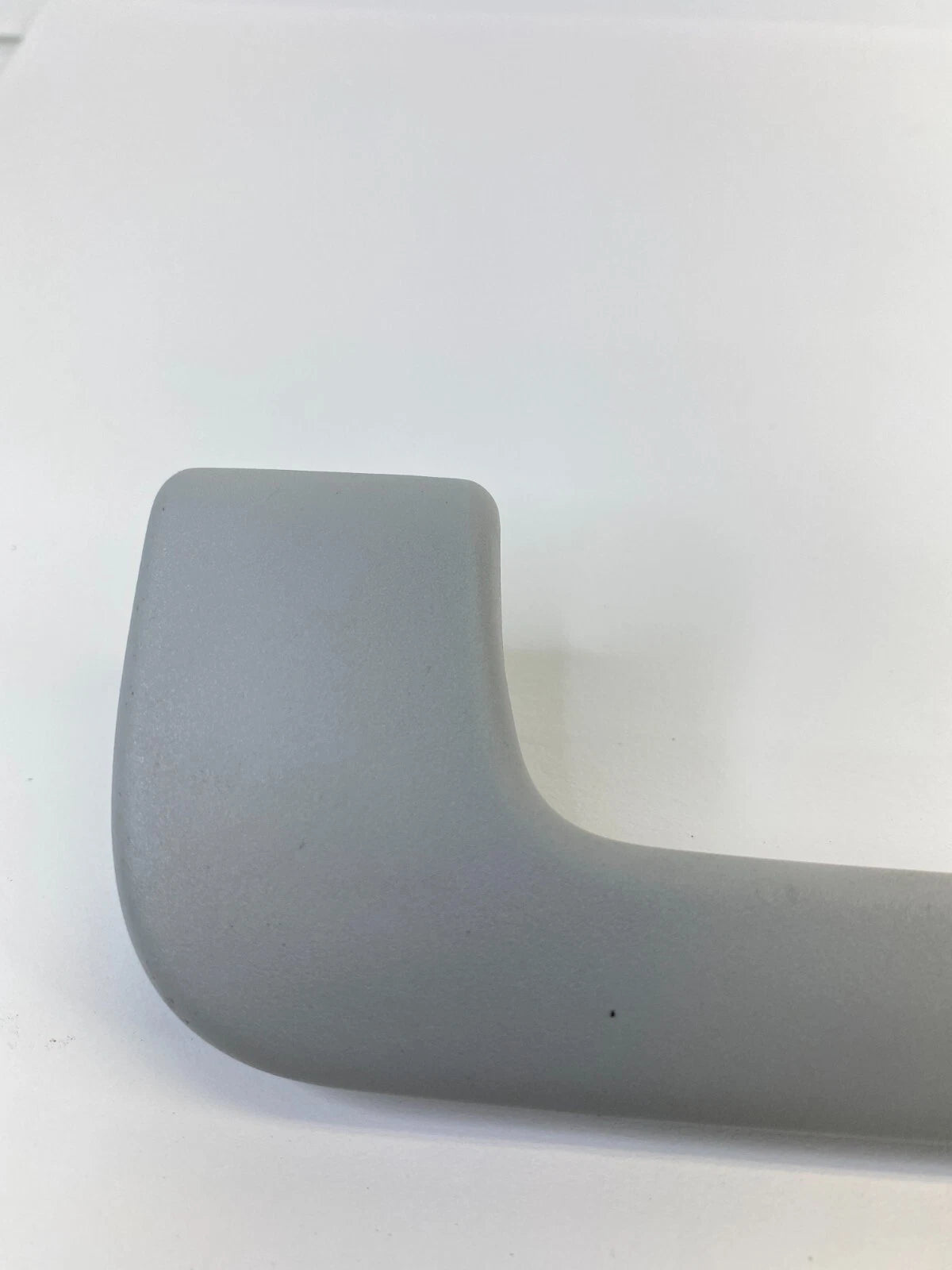 06-13 AUDI A3 FRONT RIGHT ROOF INTERIOR GRAB GRIP ASSIST HANDLE 8P0-857-607-M