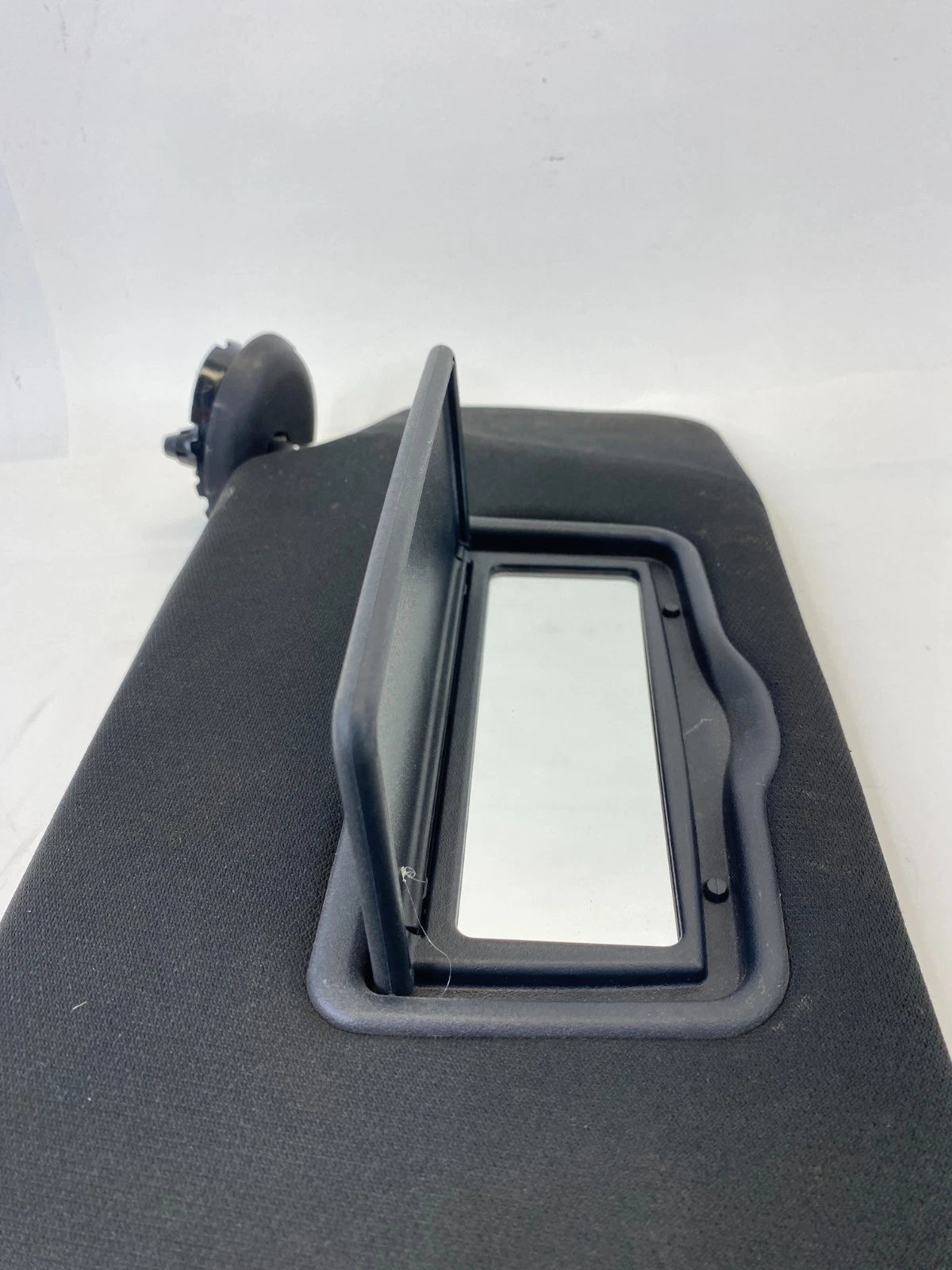 16-19 FORD EXPLORER INTERCEPTOR ROOF RIGHT SIDE SUNVISOR SUN VISOR W/ CLIPS OEM