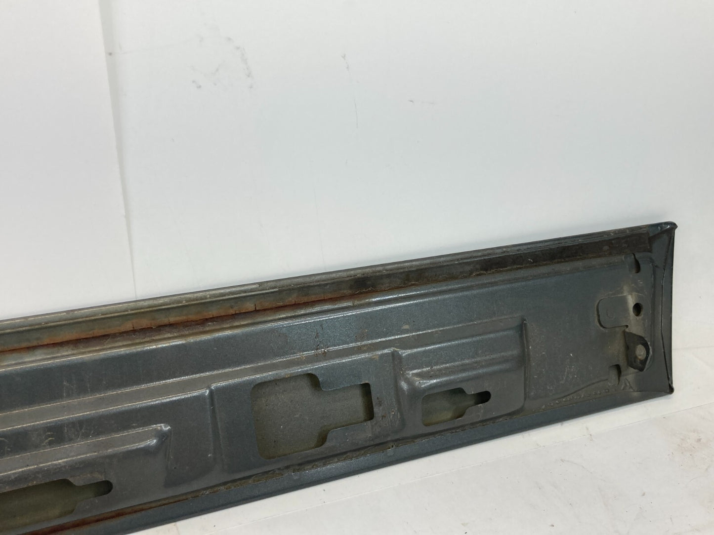 2005-2010 Honda Odyssey Rear Right Rail Panel Bezel Trim Molding NH705M