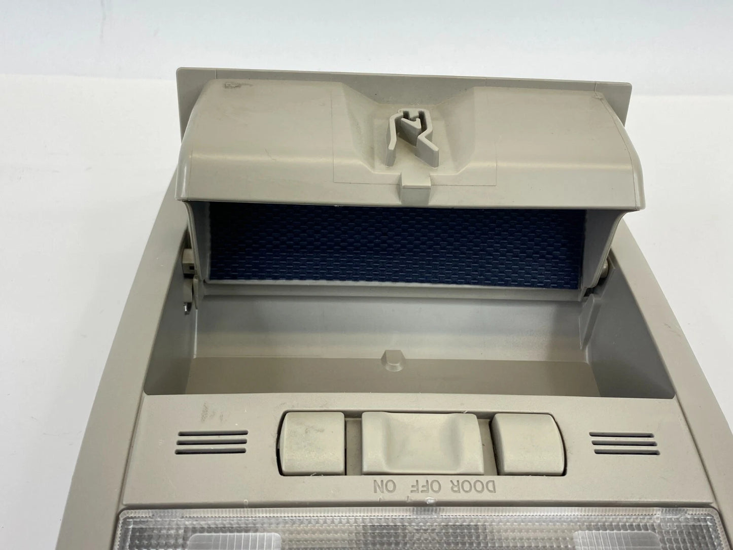 2004-2009 TOYOTA PRIUS ROOF OVERHEAD CONSOLE DOME MAP LIGHT LAMP 1D111-022G OEM