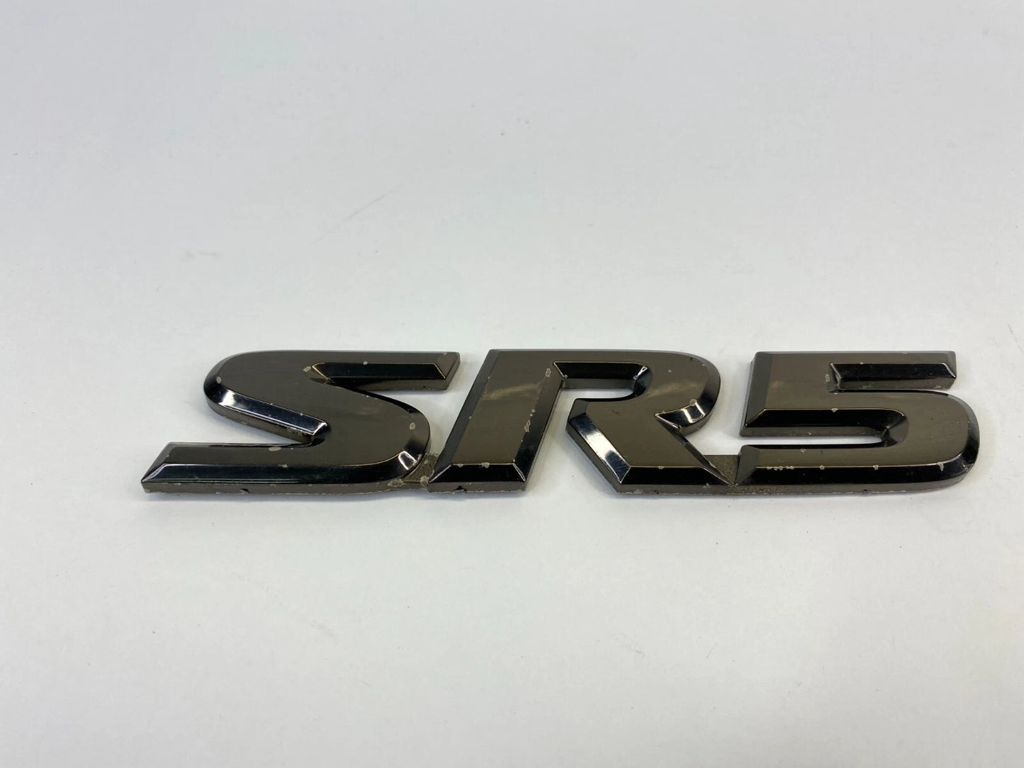 01-07 TOYOTA SEQUOIA REAR PILLAR SIDE EMBLEM LOGO BADGE SYMBOL NAMEPLATE SR5 OEM