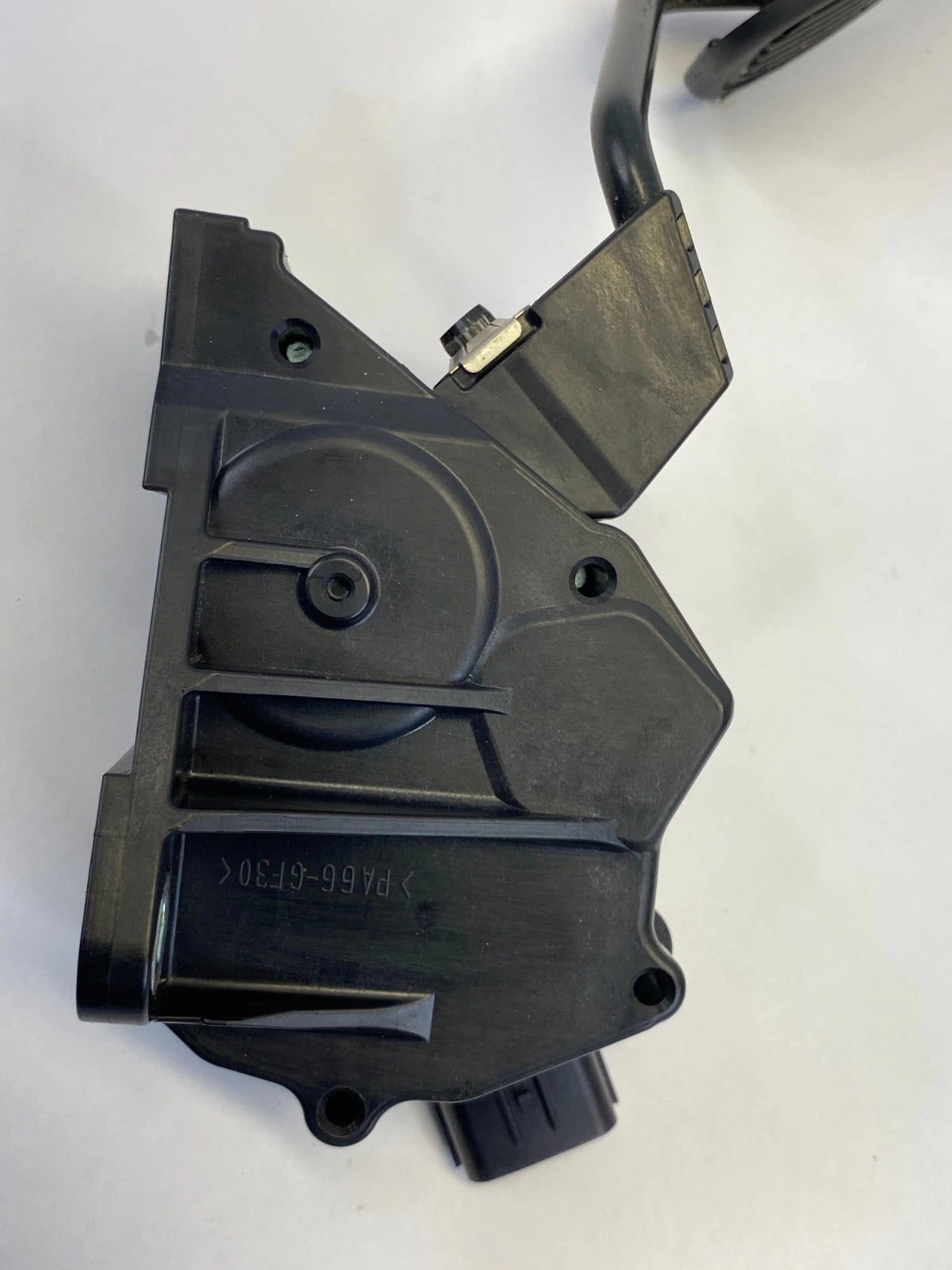 2006-2013 LEXUS IS250 ACCELERATOR GAS PEDAL ASSEMBLY UNIT 7811053060 OEM