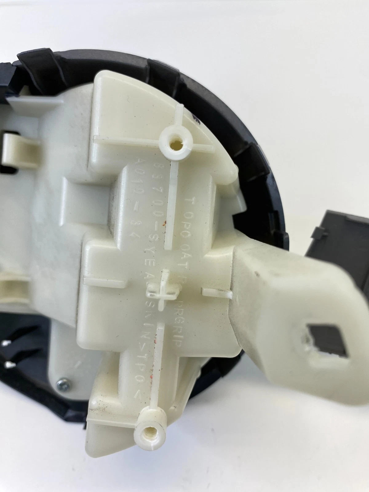 2007-2011 HONDA CR-V CRV REAR RIGHT BACK SIDE DOOR PULL GRIP GRAB HANDLE OEM