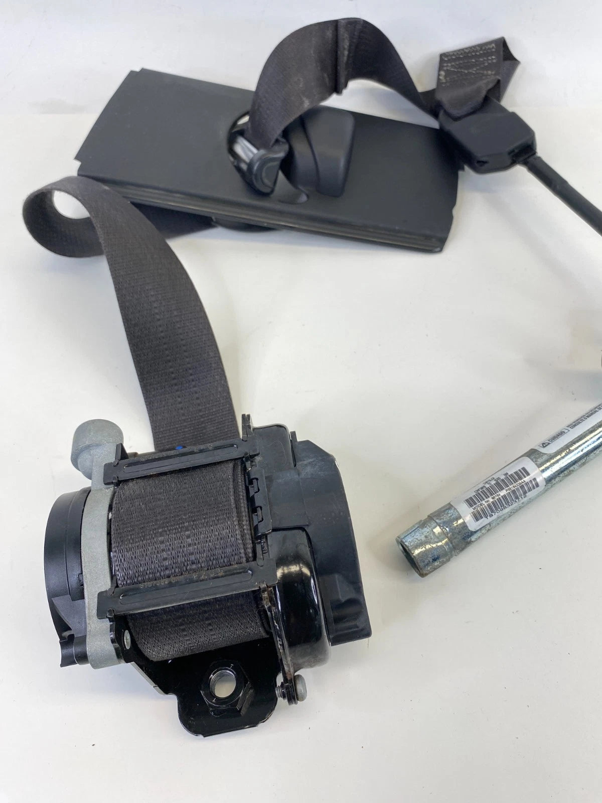 2013 2014 2015 DODGE DART FRONT RIGHT PASSENGER SEAT BELT RETRACTOR P1SV72DX9AD