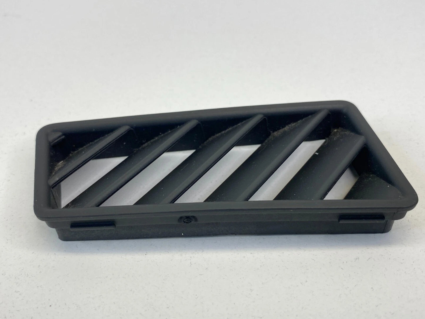 2002-2008 AUDI A4 QUATTRO S4 DASH LEFT A/C AIR VENT DEFROSTER GRILLE 8E0-819-793