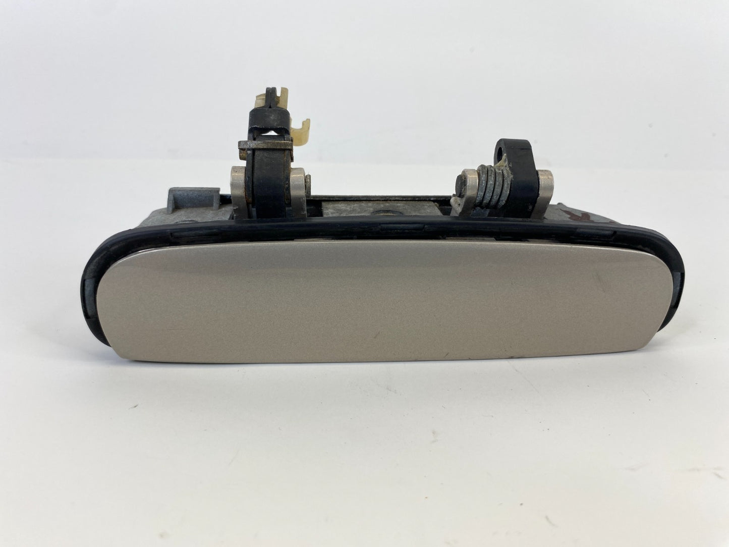 98-04 Audi A6 Quattro Front Right Passenger Side Exterior Door Handle 4B2837886