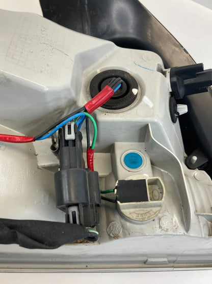 2010-2013 BUICK LACROSSE REAR RIGHT PASSENGER SIDE TAIL LIGHT TAILLIGHT OEM