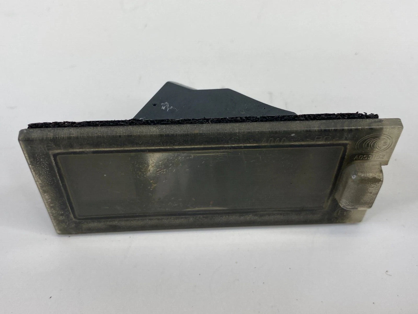 2009-2012 DODGE JOURNEY REAR TAILGATE LIFTGATE LICENSE PLATE LAMP LIGHT HOUSING