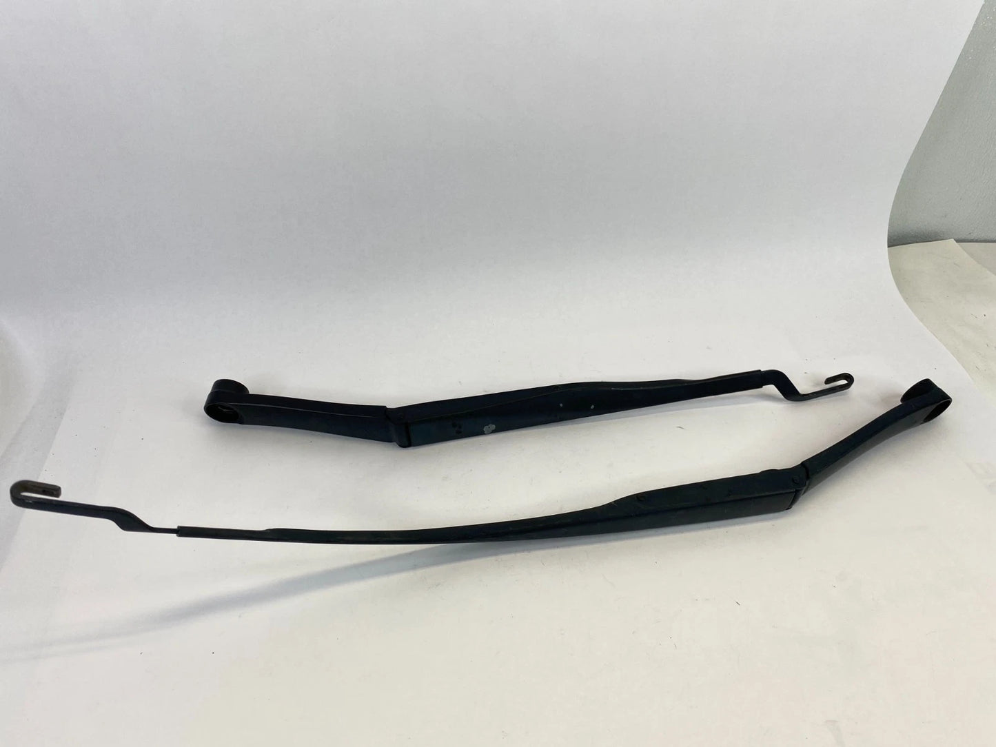 2011 2012 2013 2014 HYUNDAI SONATA HYBRID FRONT LEFT & RIGHT WIPER ARM PAIR OEM