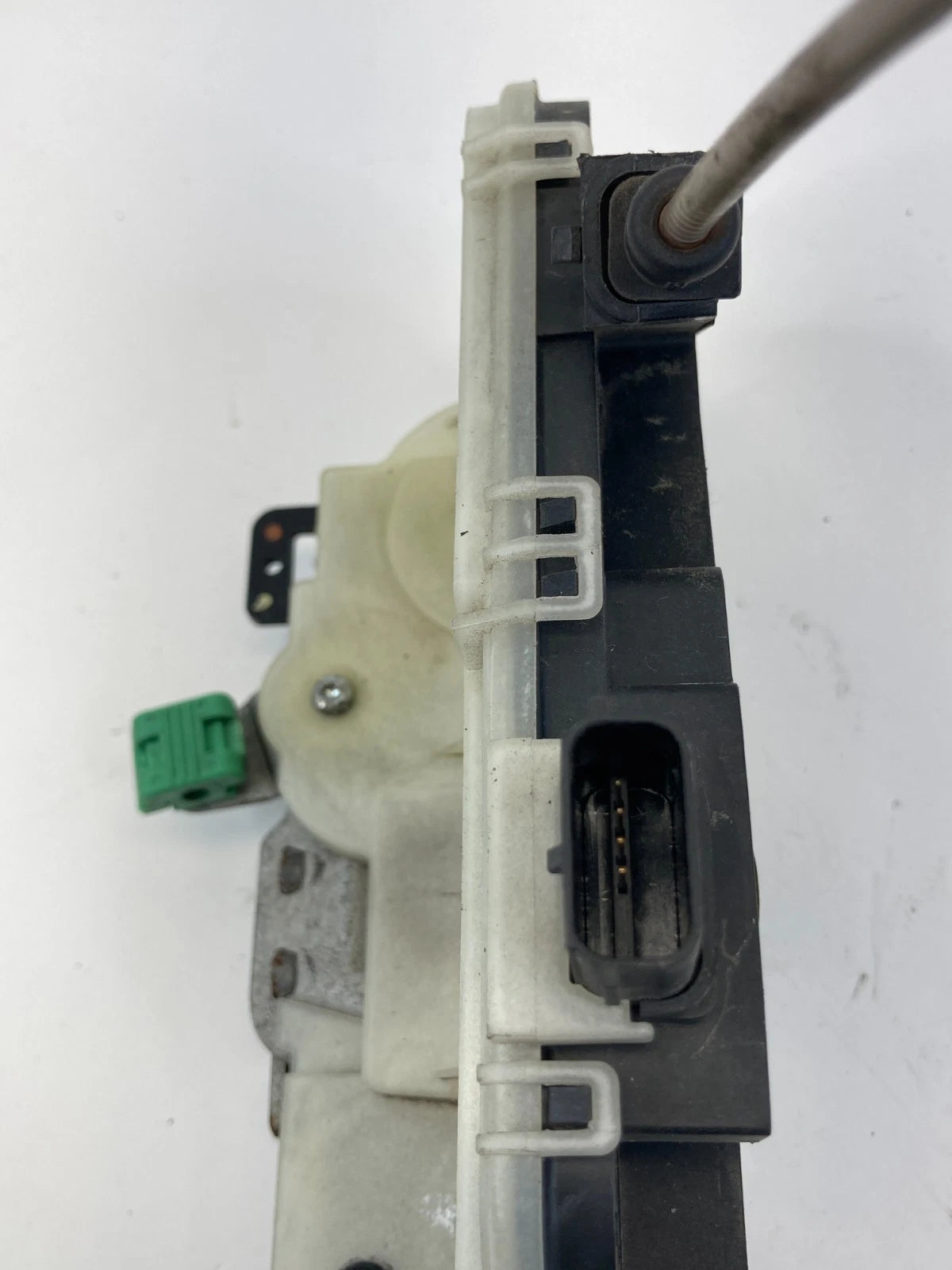 2010-2019 FORD TAURUS REAR LEFT SIDE DOOR LOCK LATCH ACTUATOR DA5A-5426413-BA