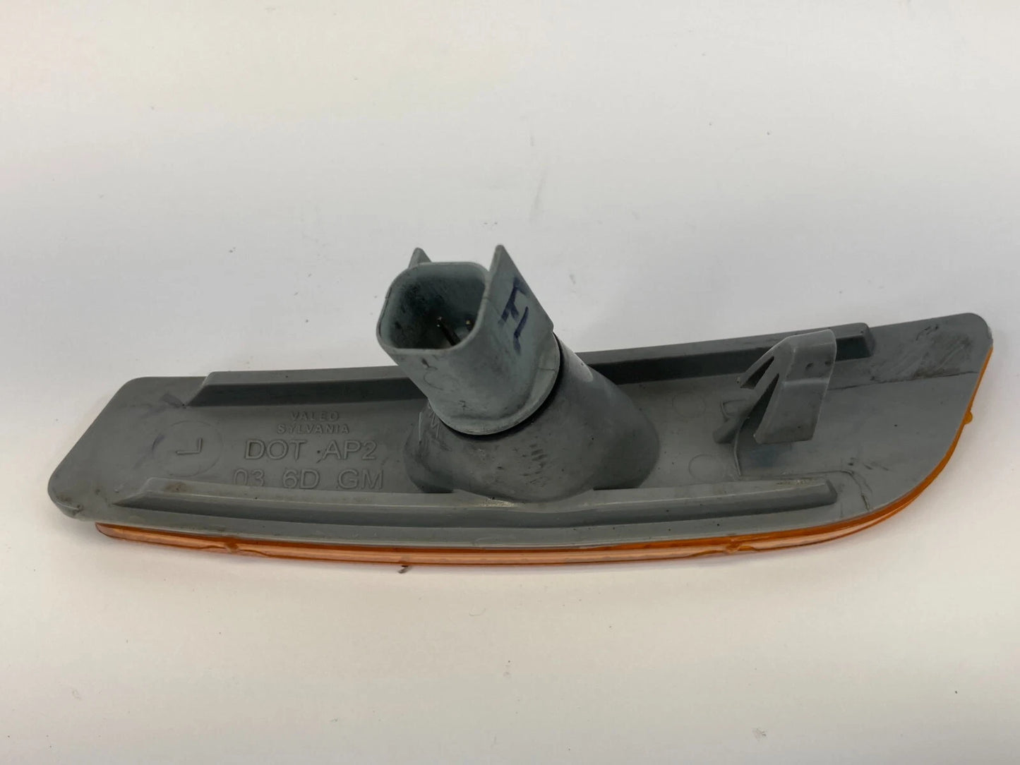 2003-2007 CADILLAC CTS FRONT LEFT SIDE BUMPER SIDE MARKER LIGHT LAMP ASSY OEM