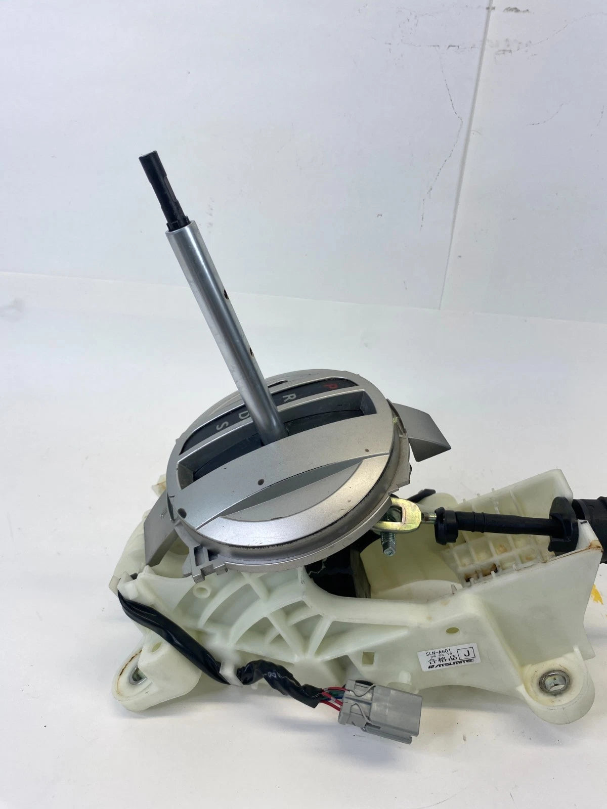 2007 2008 HONDA FIT AUTOMATIC TRANS GEAR SHIFTER SELECTOR LEVER ASSY SLNA601 OEM