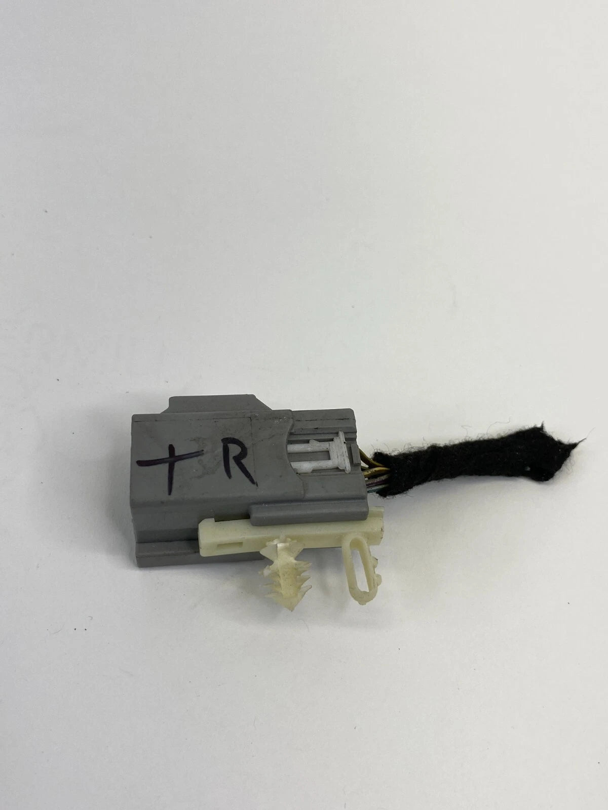 2011-2019 FORD EXPLORER REAR RIGHT SIDE TAIL LIGHT WIRING HARNESS CONNECTOR OEM