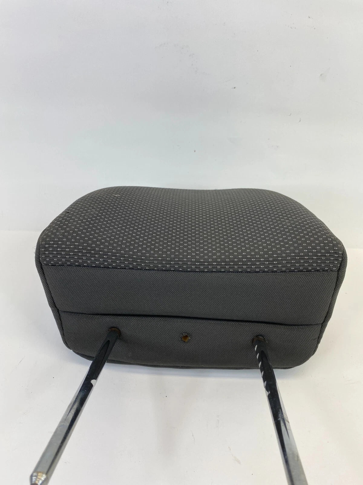 2009-2011 CHEVROLET AVEO FRONT RIGHT PASSENGER SIDE SEAT HEADREST HEAD REST OEM