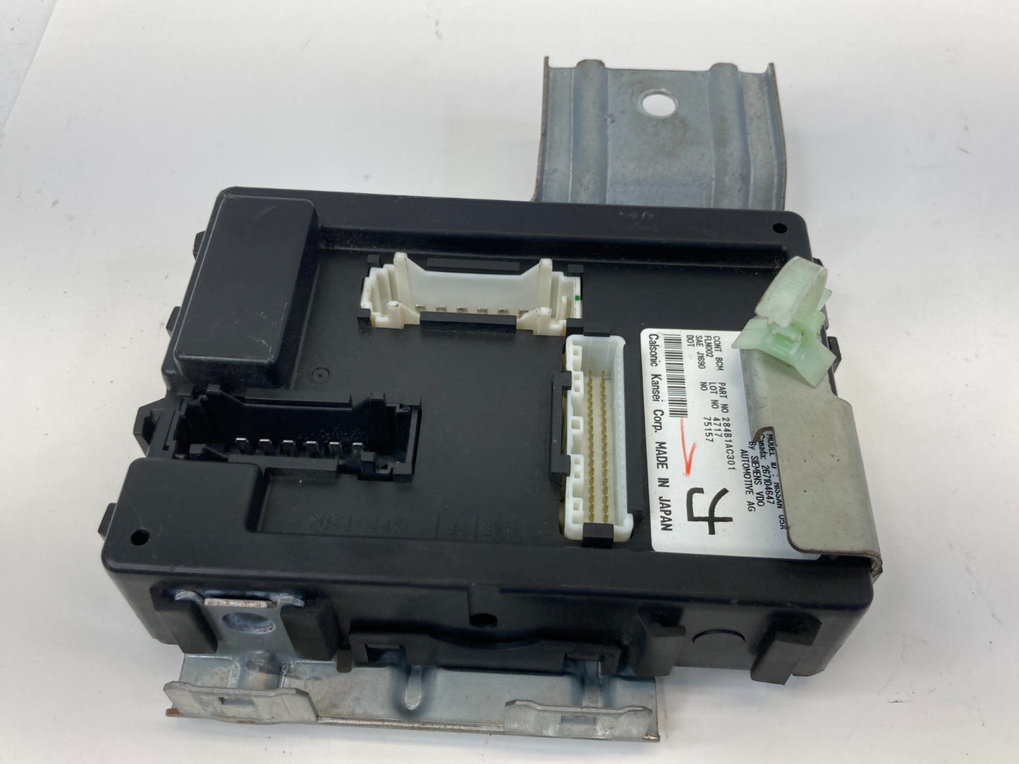 2003-2005 Infiniti G35 Sedan Body Computer Control Module BCM BCU 284B1AC301 OEM