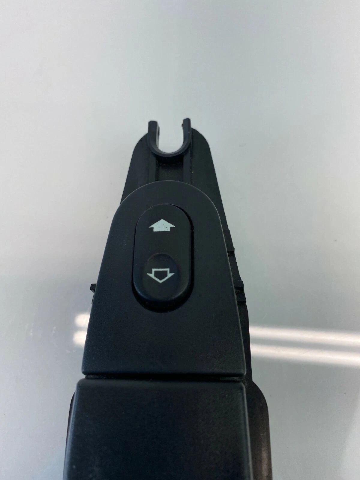 2000-2008 JAGUAR S-TYPE REAR LEFT DRIVER SIDE WINDOW CONTROL SWITCH ASSEMBLY OEM
