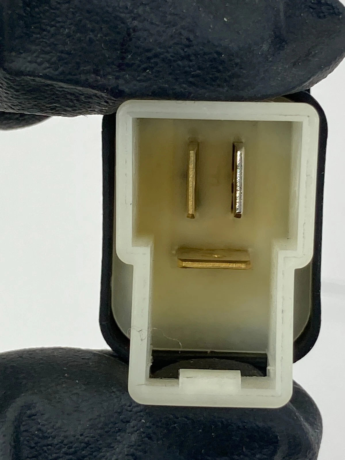 1993-2024 NISSAN ALTIMA 2003-2024 MURANO HORN RELAY 3 PIN 25630-79960 OEM