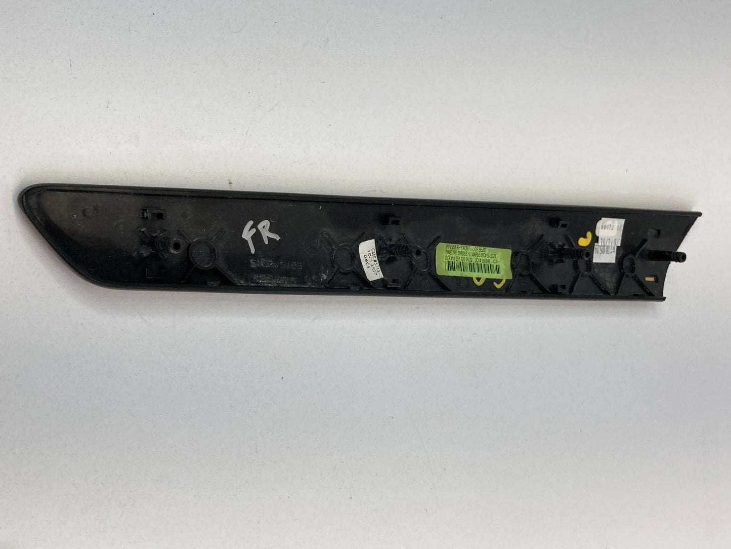 06-10 MERCEDES-BENZ R350 FRONT RIGHT INNER DOOR TRIM MOLDING BEZEL A2517200622